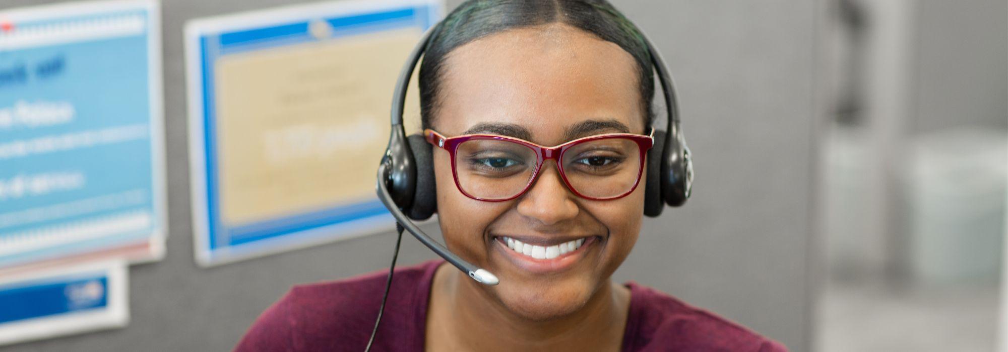 211 operator helping a client